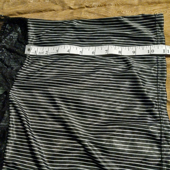 Hot Topic y2k lace and pinstripe camisole - Picture 8 of 11